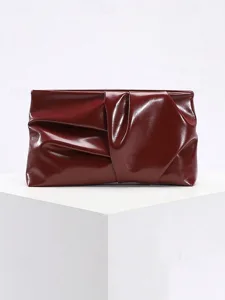 pochette-de-soiree-plissee-en-similicuir-vin-16