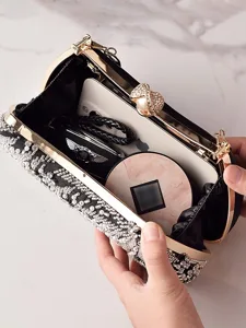pochette-pour-femme-en-polyester-ornee-d-default-9