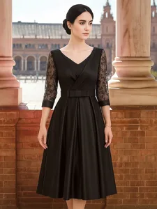 robe-de-cocktail-longueur-the-a-line-rob-noir-5