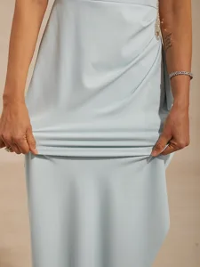 robe-longue-pour-femme-epaules-denudees-default-4