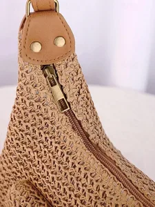 sac-a-bandouliere-en-paille-tissee-a-la-default-8