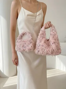 sac-a-main-en-fausse-fourrure-a-paillett-default-6