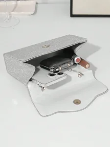 sac-a-main-femme-a-paillettes-argentees-default-7