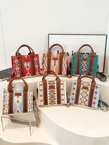 sac-fourre-tout-a-imprime-ethnique-bohem-default-2