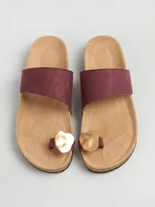 sandales-a-brides-en-metal-bordeaux-pour-default-2