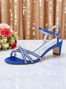 sandales-a-brides-strass-pour-la-mere-de-bleu-14