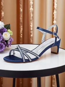 sandales-a-brides-strass-pour-la-mere-de-bleu-de-minuit-5