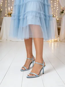sandales-a-petits-talons-en-satin-bleu-c-bleu-3