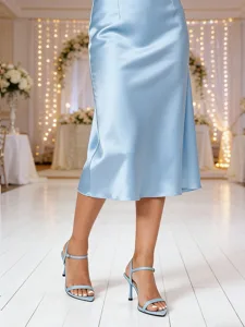 sandales-a-petits-talons-en-satin-bleu-c-default-1