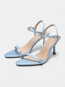 sandales-a-petits-talons-en-satin-bleu-c-default-13
