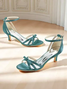 sandales-a-talon-chaton-en-satin-vert-vi-vert-15