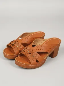 sandales-a-talons-carres-dores-pour-femm-brun-claire-8