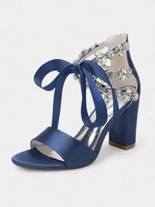sandales-a-talons-carres-et-bout-ouvert-bleu-de-minuit-13