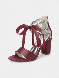 sandales-a-talons-carres-et-bout-ouvert-vin-11