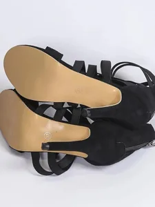sandales-a-talons-hauts-a-lanieres-noire-default-8