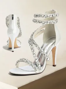 sandales-a-talons-hauts-et-brides-en-str-ivoire-8