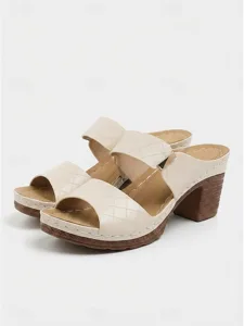 sandales-a-talons-hauts-et-doubles-bride-blanche-11