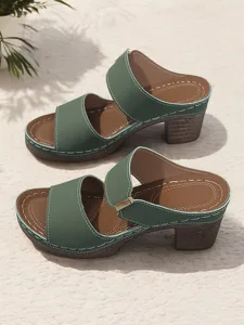 sandales-a-talons-hauts-et-doubles-bride-vert-1