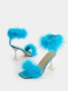 sandales-a-talons-hauts-ornees-de-plumes-default-3