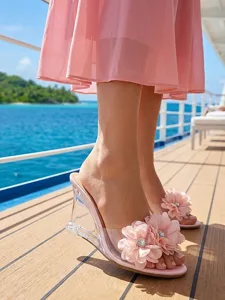 sandales-a-talons-transparents-fleuries-rose-1