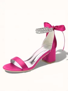 sandales-argentees-a-talons-carres-pour-rouge-clair-9