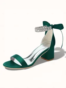 sandales-argentees-a-talons-carres-pour-vert-15