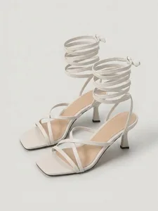 sandales-blanches-a-lacets-et-a-talons-p-blanche-1