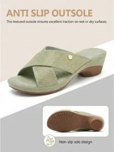 sandales-compensees-a-brides-croisees-et-default-4