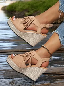 sandales-compensees-a-franges-pour-femme-default-6