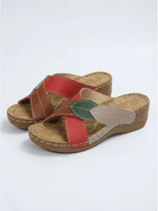 sandales-compensees-a-motif-patchwork-de-rouge-1