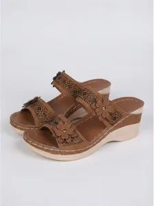 sandales-compensees-a-motifs-floraux-pou-marron-1