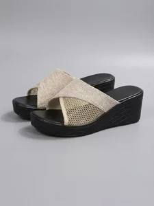 sandales-compensees-beiges-a-brides-croi-beige-4