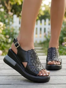 sandales-compensees-beiges-a-broderie-fl-noir-6