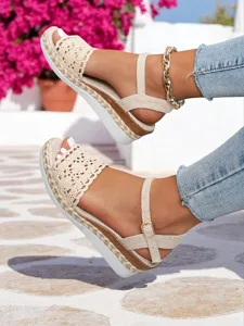 sandales-compensees-beiges-en-crochet-po-default-2