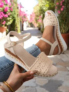 sandales-compensees-beiges-en-crochet-po-default-3