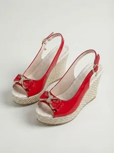 sandales-compensees-blanches-a-bout-ouve-rouge-7