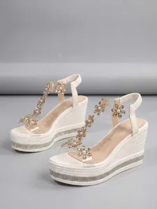 sandales-compensees-blanches-a-fleurs-po-default-6