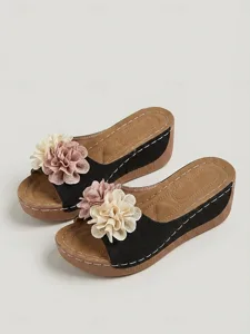 sandales-compensees-confortables-a-appli-noir-7