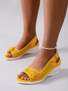 sandales-compensees-jaunes-pour-femmes-s-default-3