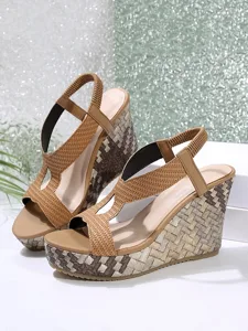 sandales-compensees-noires-a-bride-en-t-default-11