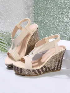 sandales-compensees-noires-a-bride-en-t-default-16