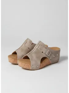 sandales-compensees-noires-a-clous-pour-amande-8