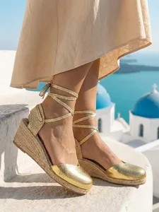 sandales-compensees-noires-classiques-a-default-3