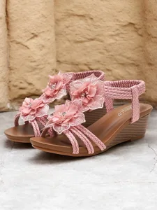 sandales-compensees-tressees-de-style-bo-rose-6