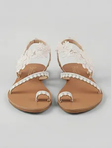 sandales-de-mariee-elegantes-en-dentelle-default-5