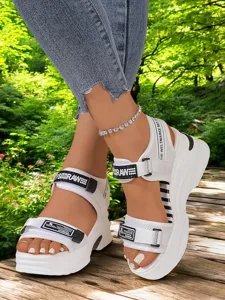sandales-de-sport-a-plateforme-pour-femm-blanche-1