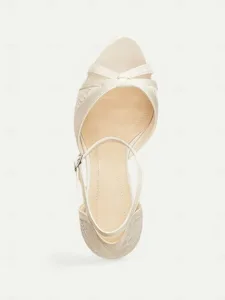 sandales-elegantes-a-talons-hauts-et-bou-default-15
