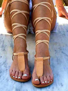 sandales-gladiateur-noires-a-lacets-jusq-doree-3