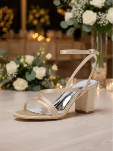 sandales-plates-a-brides-ivoire-pour-fem-default-2