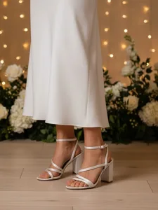 sandales-plates-a-brides-ivoire-pour-fem-default-7